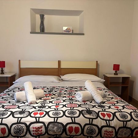 הוילה Vivajo Agriturismo Fattoria Di Loppiano Regina Mundi מראה חיצוני תמונה
